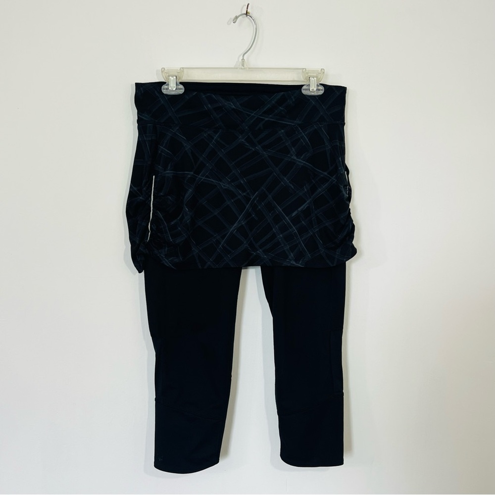 Athleta Skort Leggings Black Skirted Capri Leggings Hidden Pocket Size Med